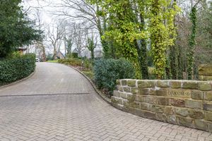 Approach- click for photo gallery